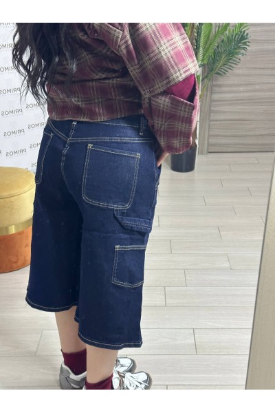 PER PROCEDERE ALL'ACQUISTO DELL'INTERO OUTFIT, SELEZIONARE OGNI SINGOLO PRODOTTO CORRELATO PER LA SCELTA DI TAGLIE E COLORI